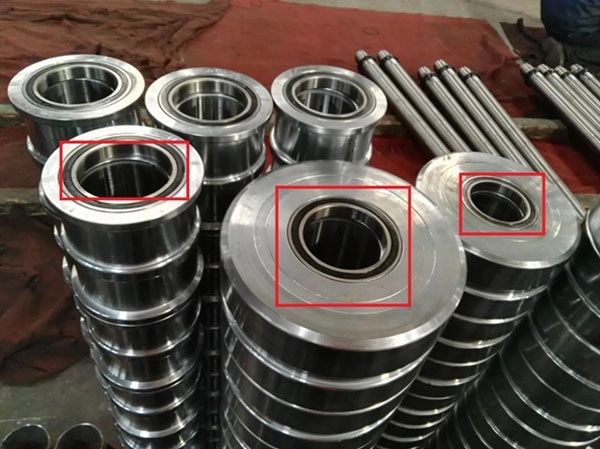 517109e208d610135daa0932688a32be_4-Design-bearings-inside-forming-rollers.jpg